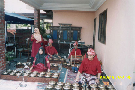 majlis caklempong